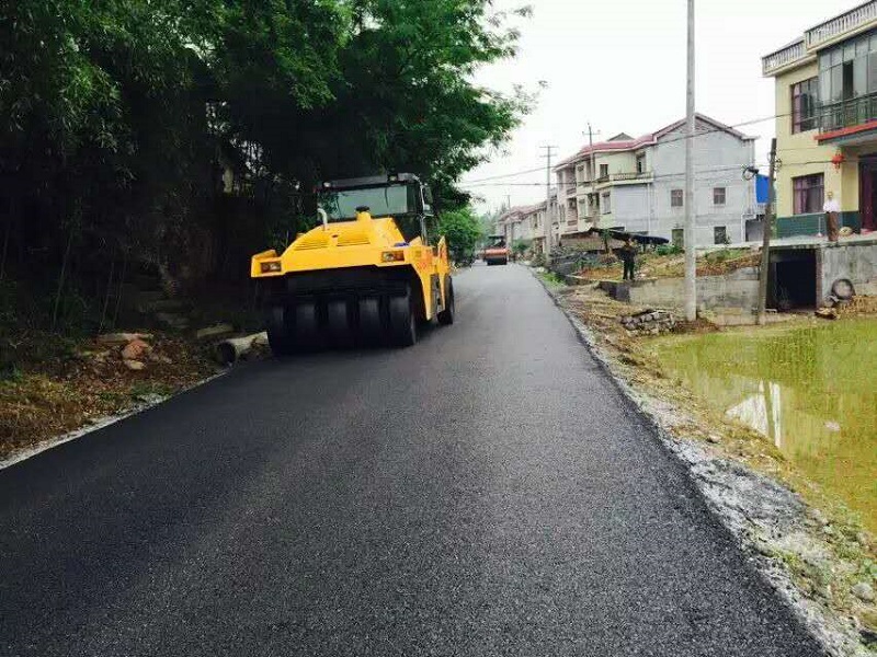 新邵鄉村白改黑工程